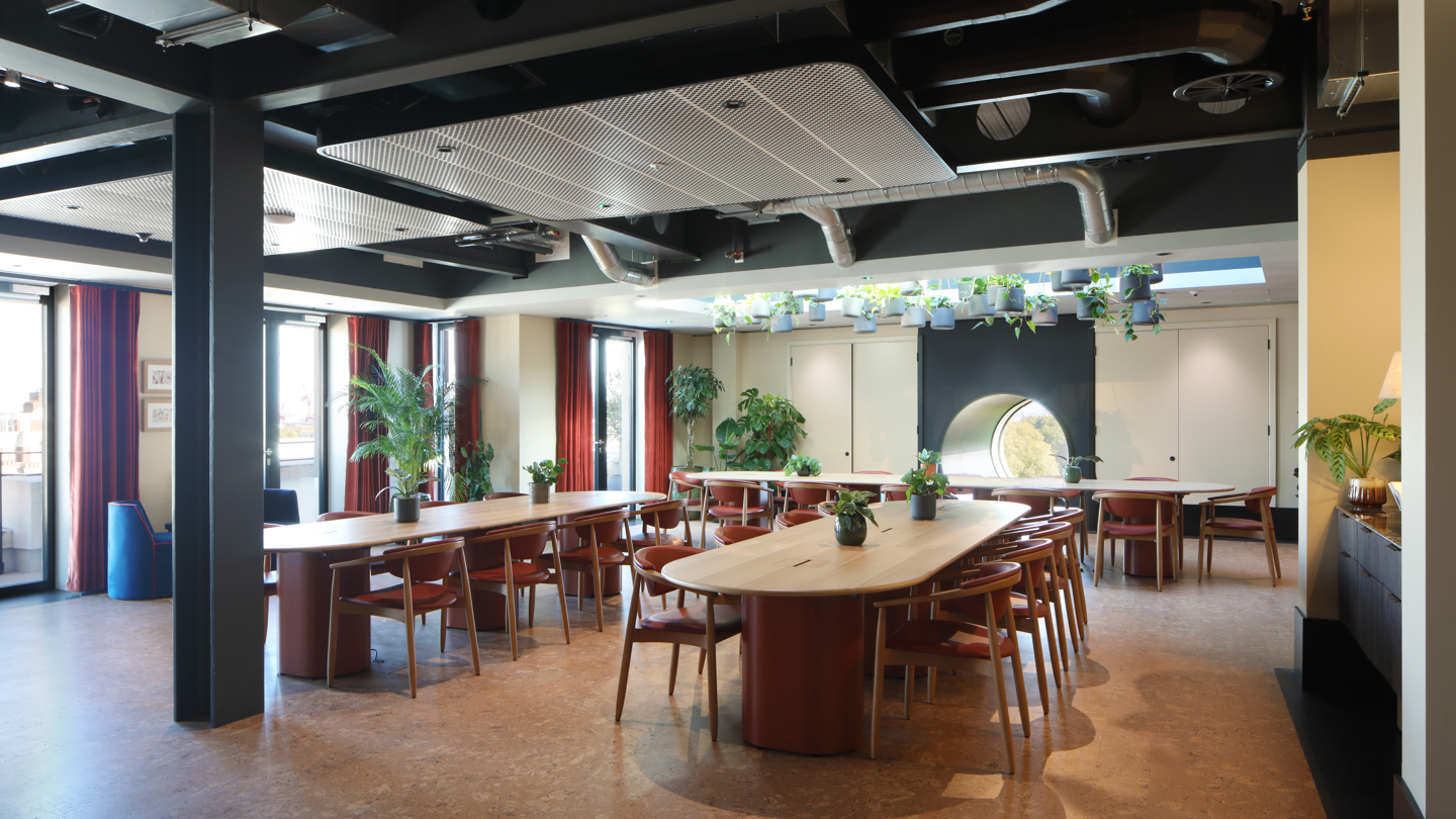 1 4 Marble Arch InteriorCrop0