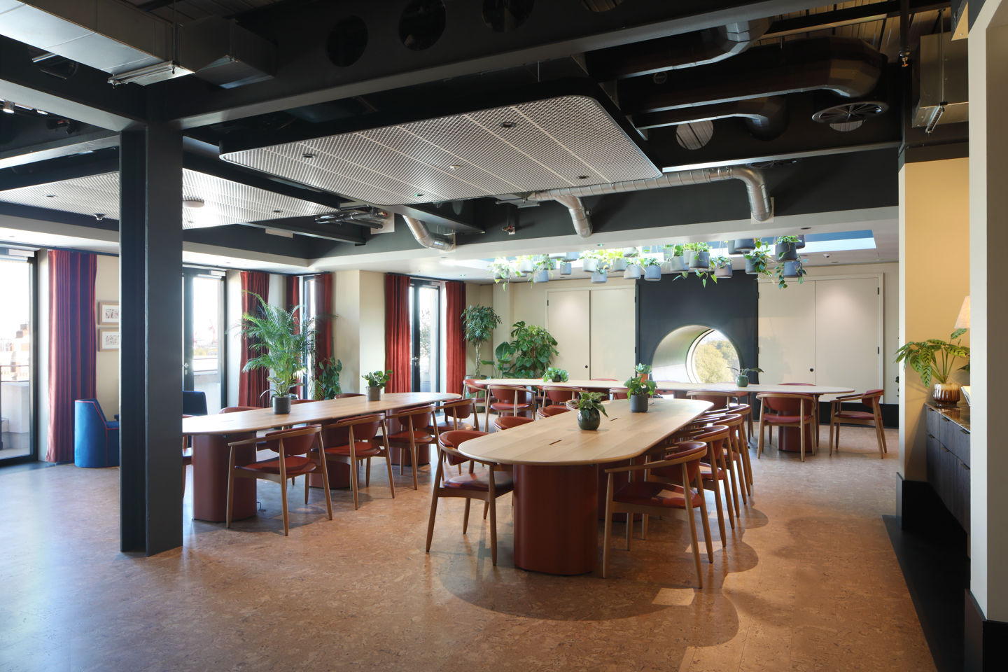 1 4 Marble Arch Interior